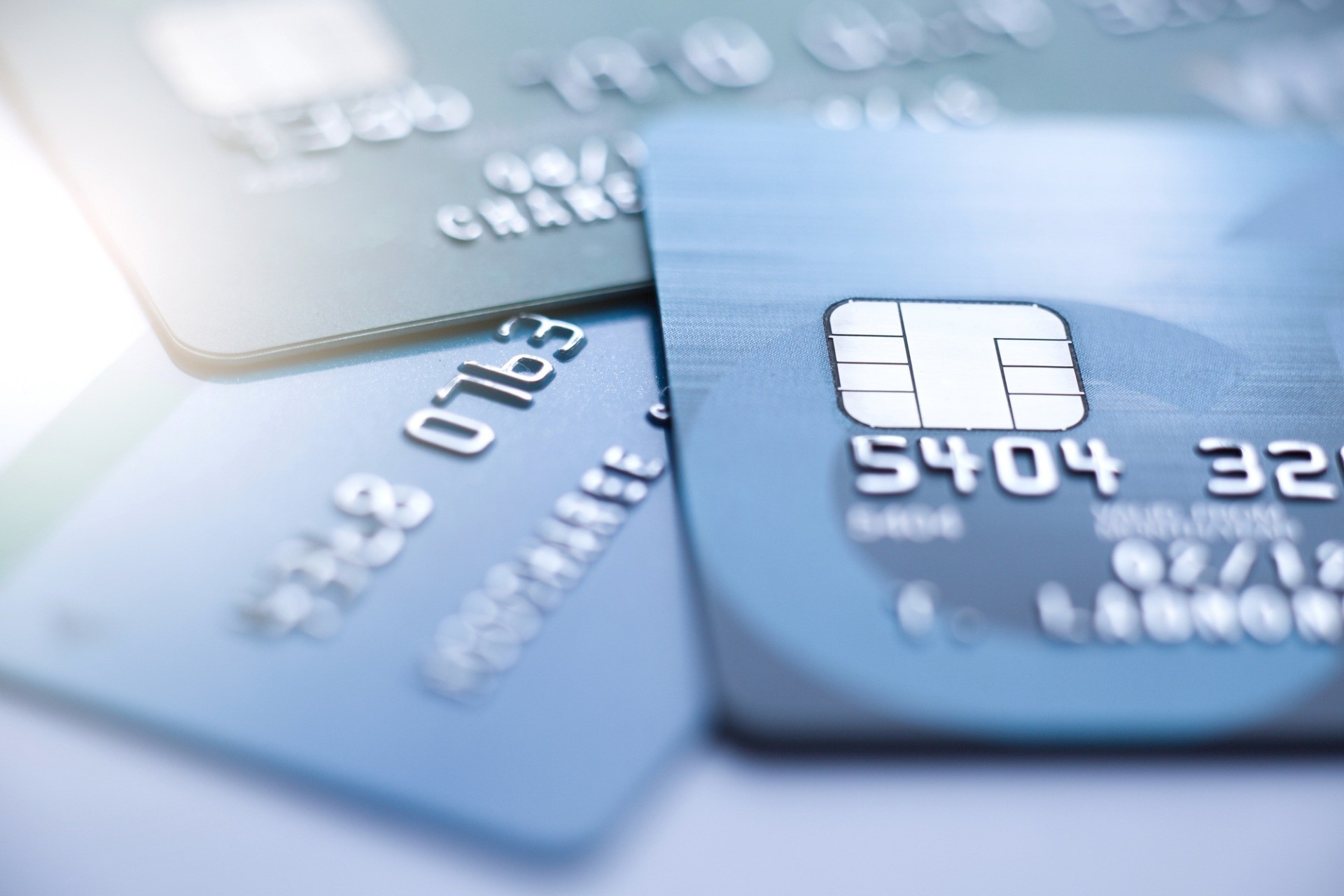 karta kredytowa czy debetowa